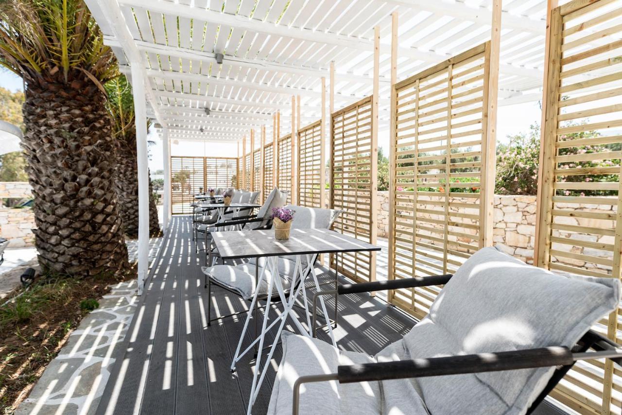 Pnoi Hotel Logaras Ngoại thất bức ảnh