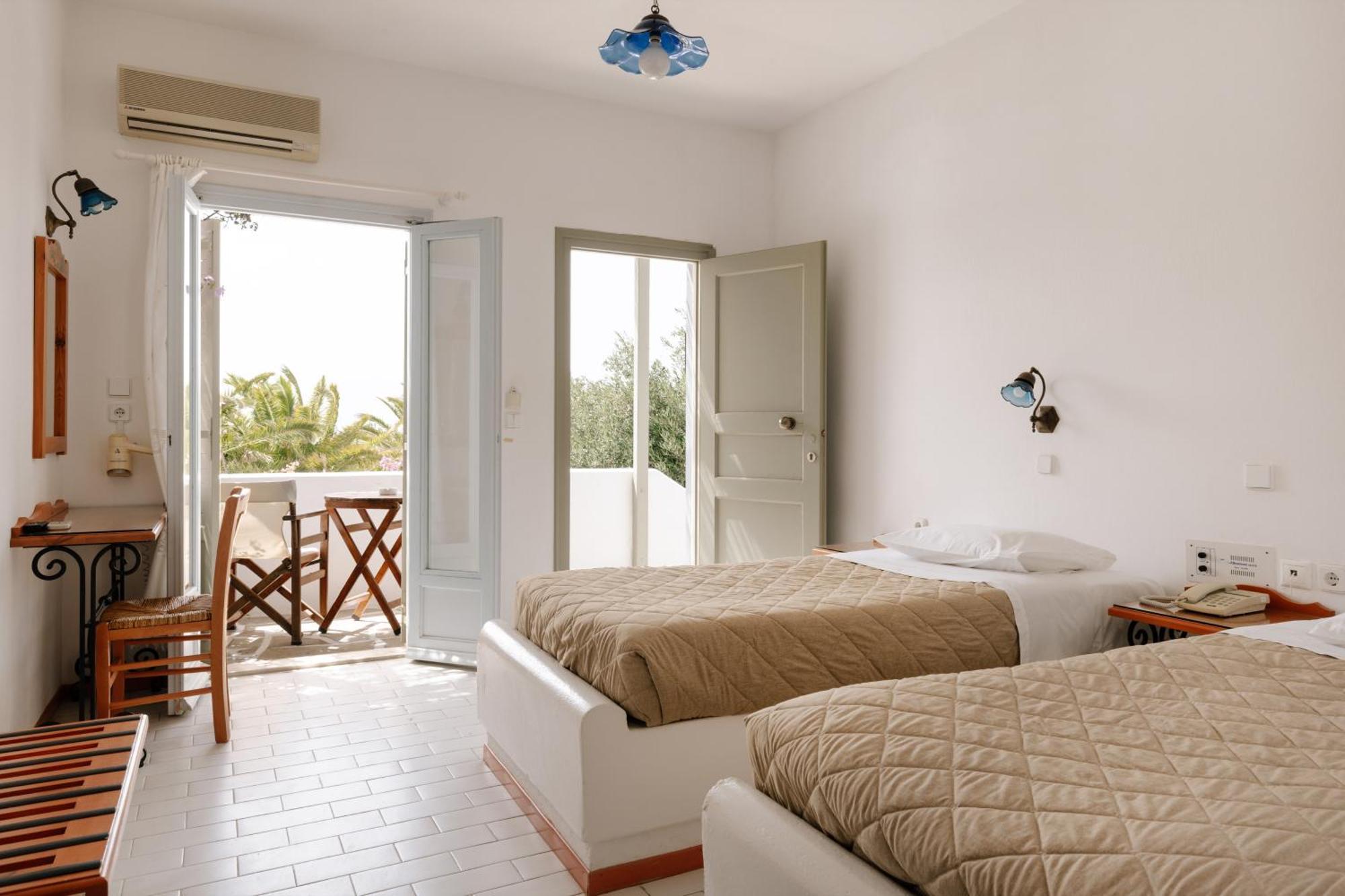 Pnoi Hotel Logaras Phòng bức ảnh