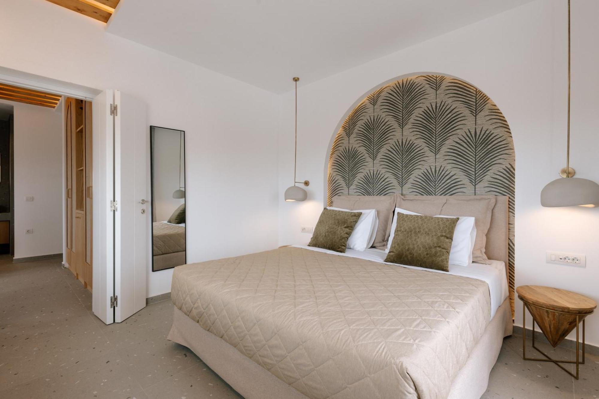 Pnoi Hotel Logaras Ngoại thất bức ảnh