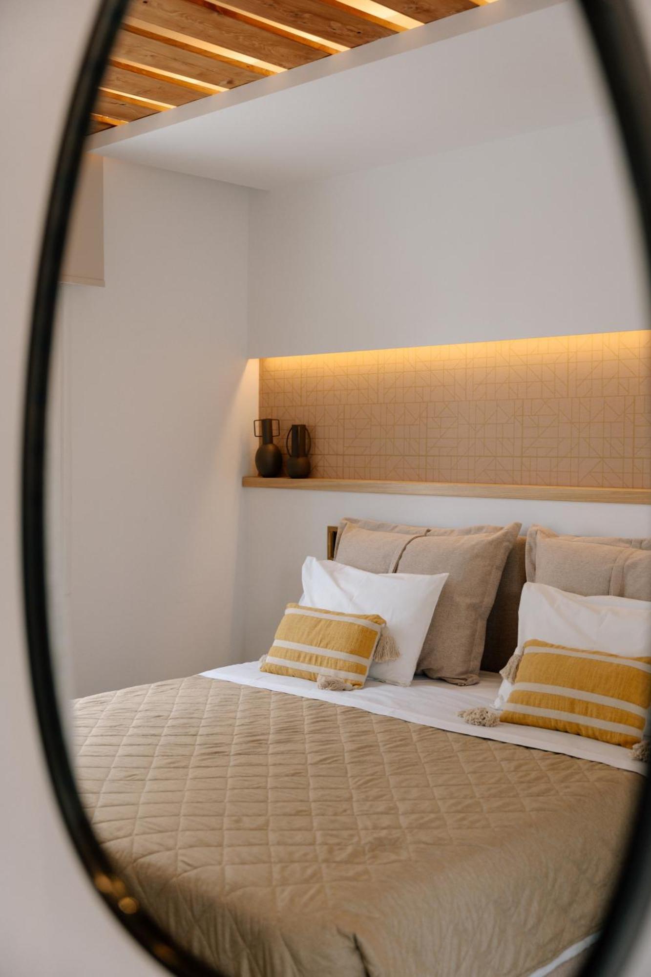 Pnoi Hotel Logaras Ngoại thất bức ảnh