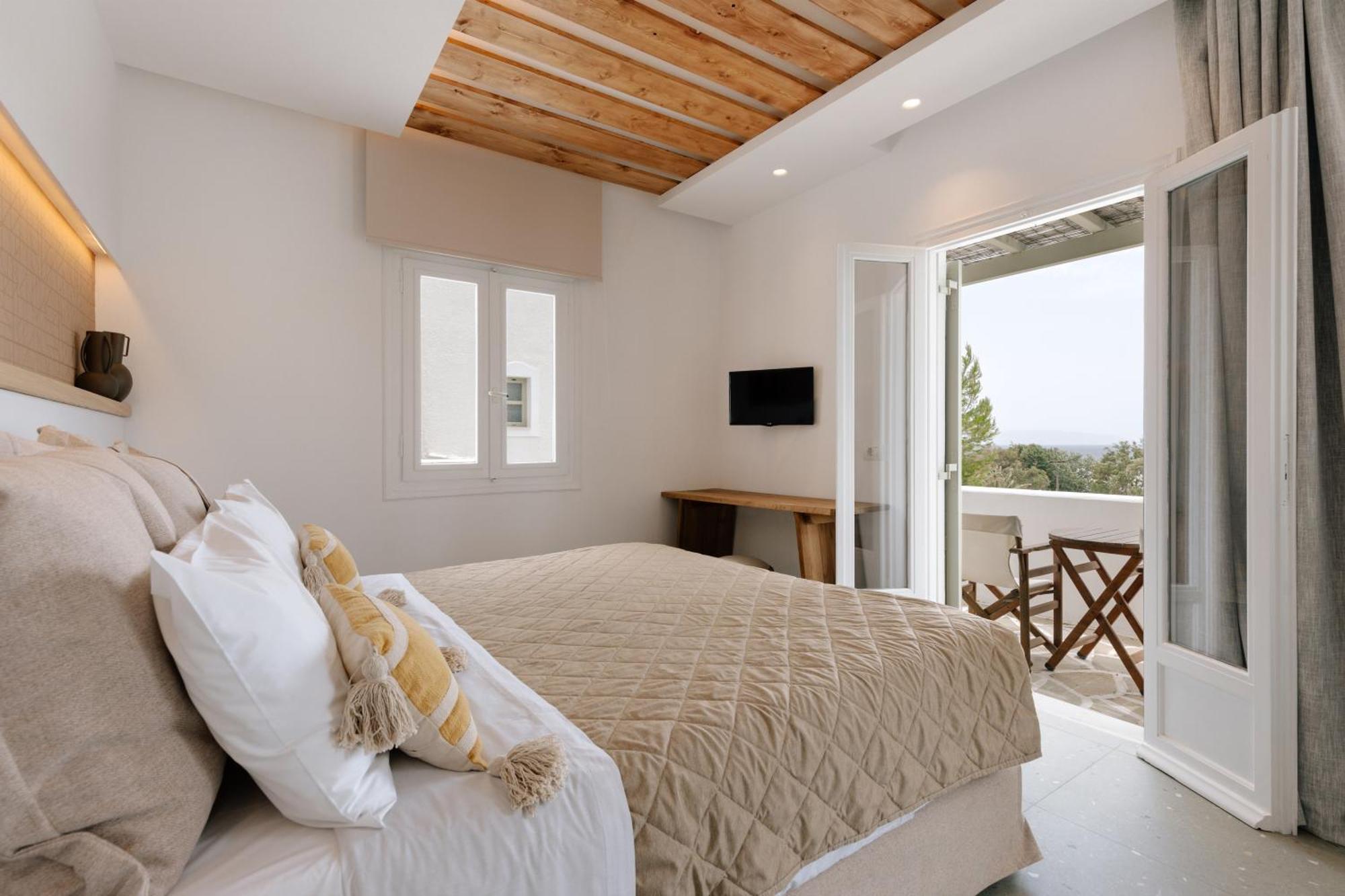 Pnoi Hotel Logaras Ngoại thất bức ảnh
