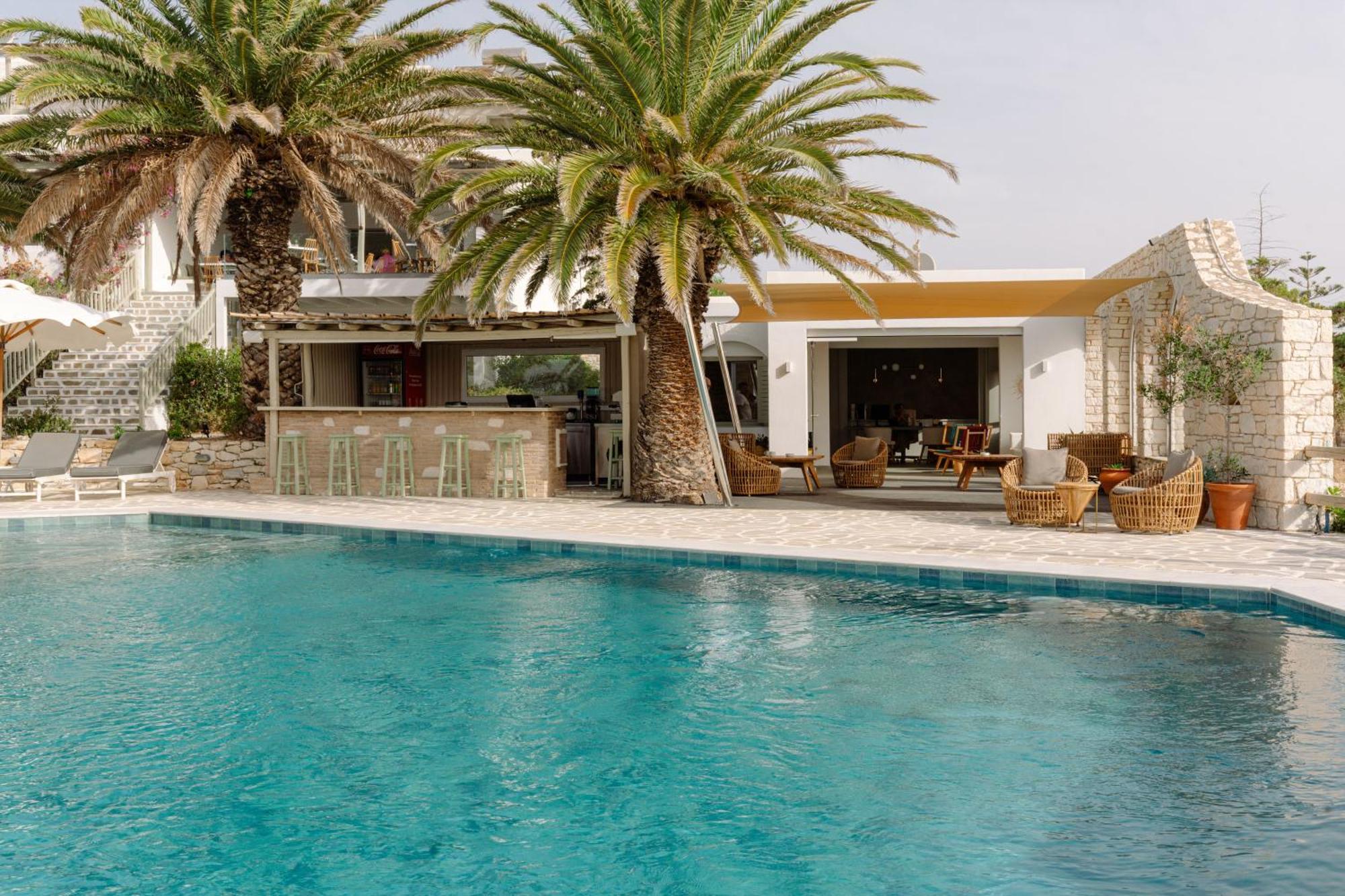 Pnoi Hotel Logaras Ngoại thất bức ảnh