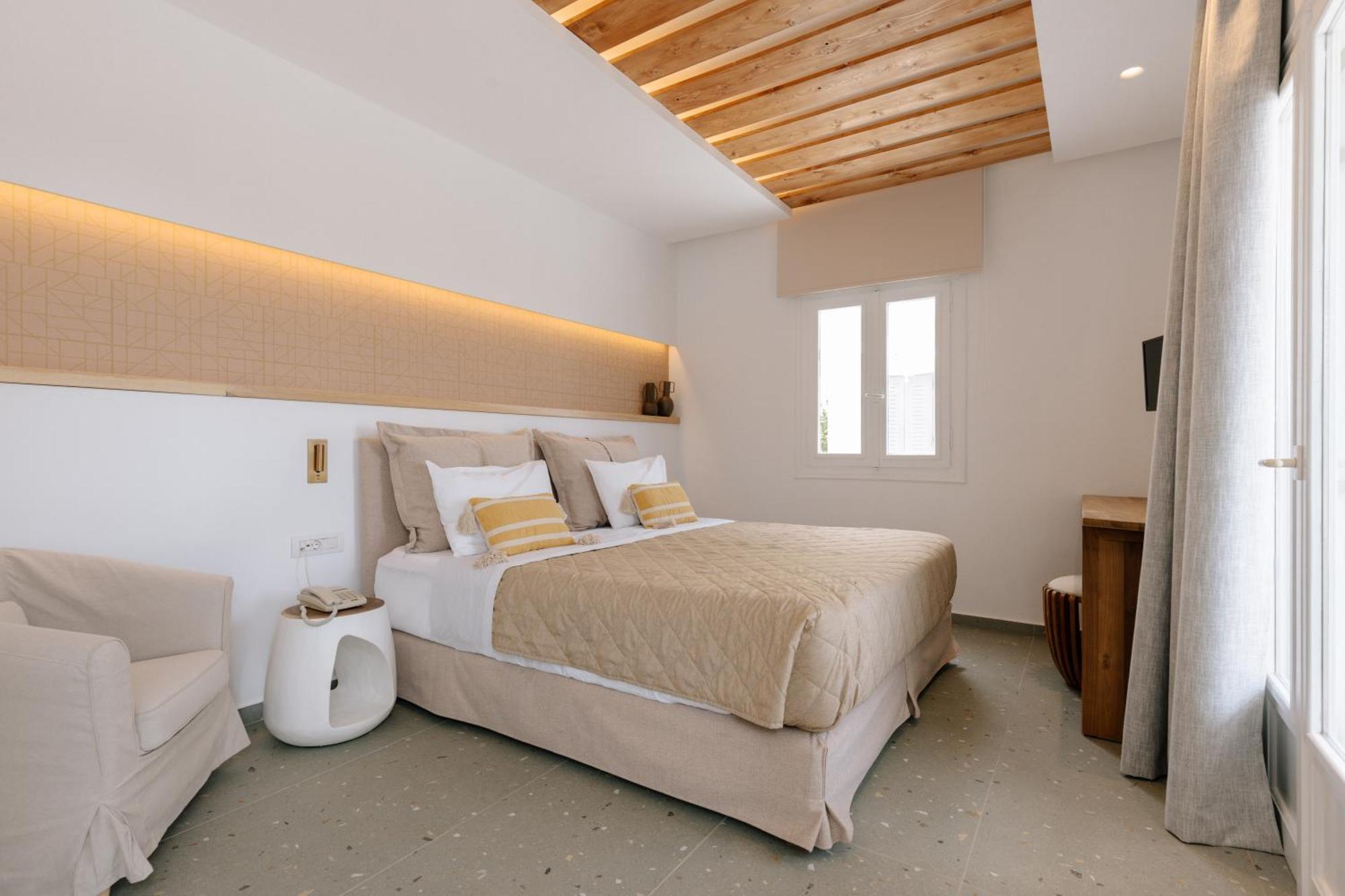 Pnoi Hotel Logaras Ngoại thất bức ảnh