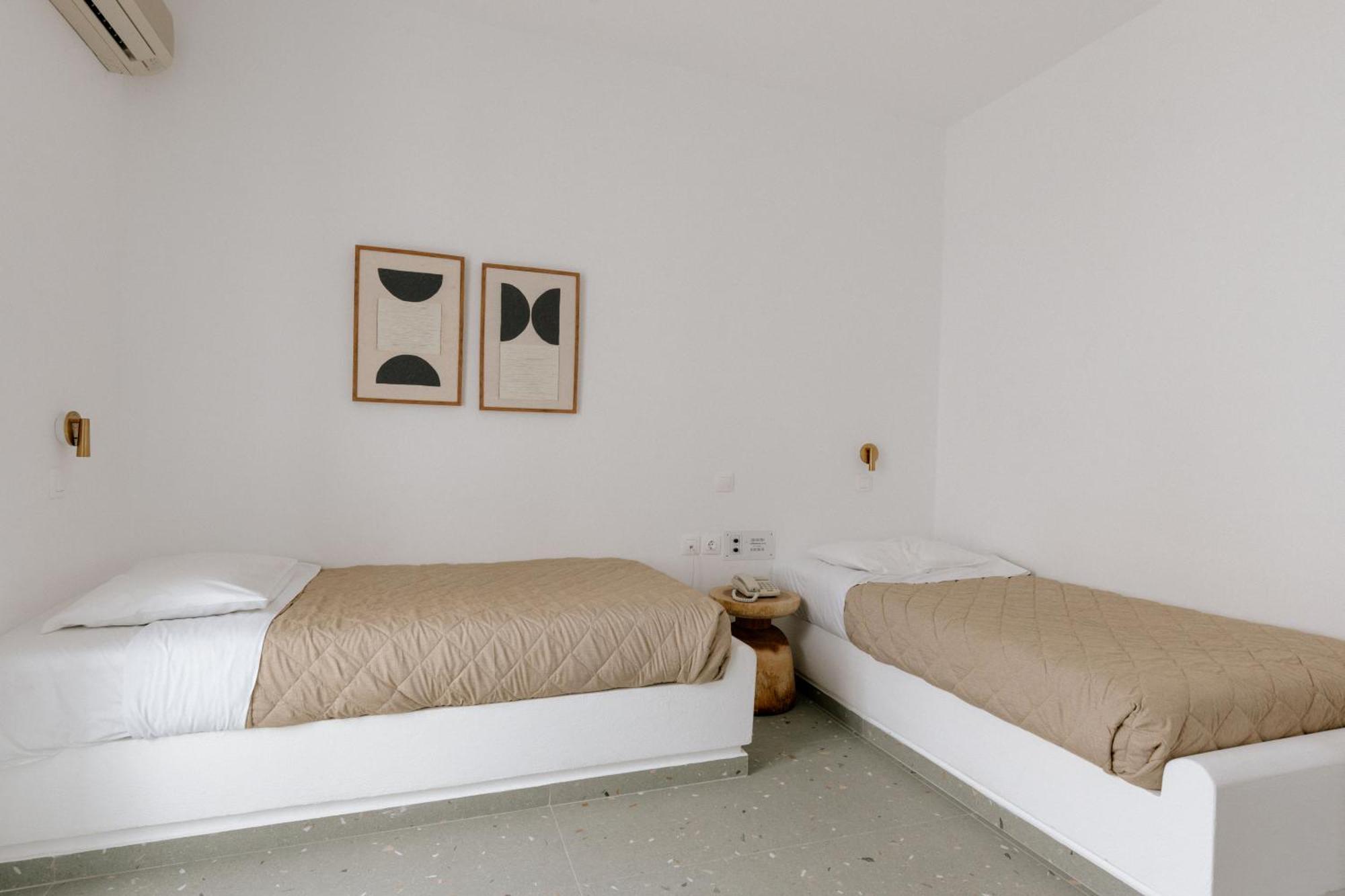 Pnoi Hotel Logaras Ngoại thất bức ảnh